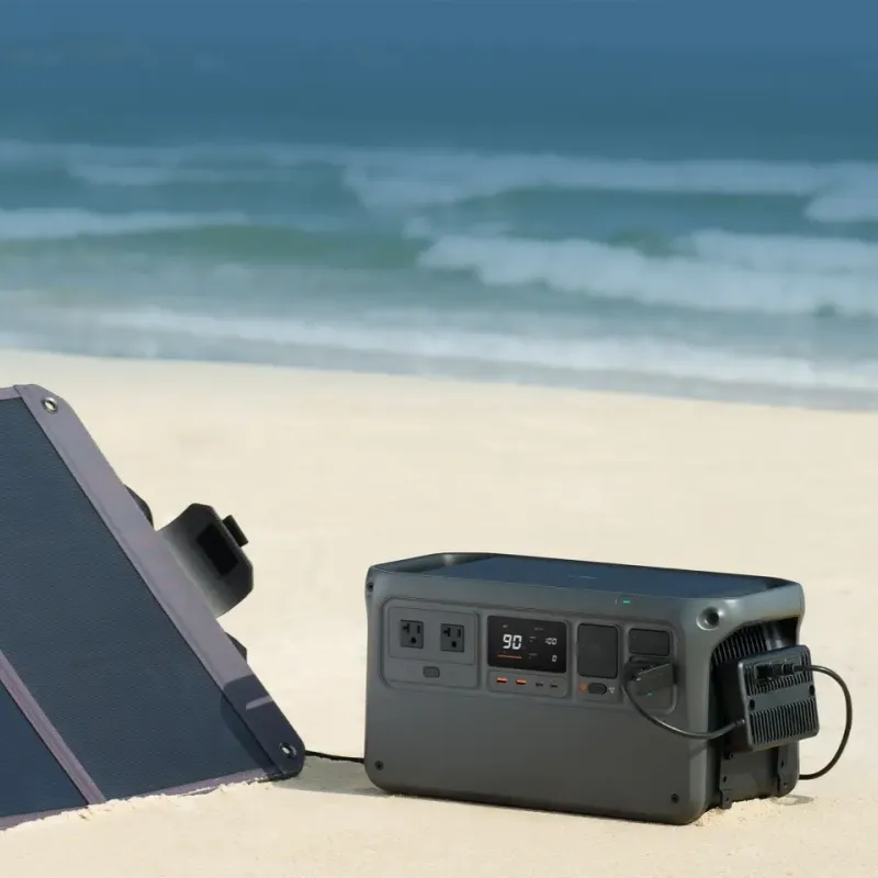 DJI Power 1000 & 100W Solar Panel × 3